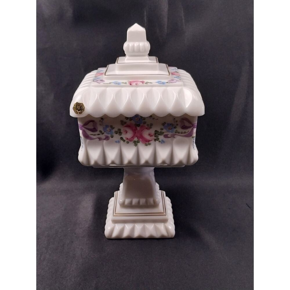 Westmoreland Milk Glass Wedding Box  Roses and Bows, Vintage Large Candy Dish